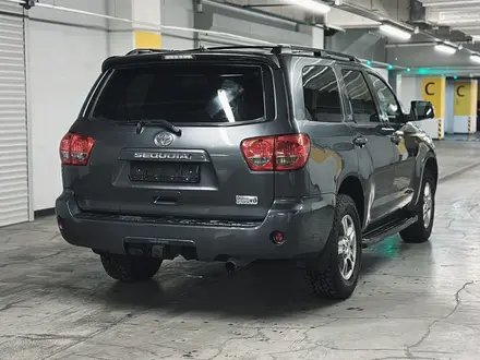 Toyota Sequoia 2013 года за 13 500 000 тг. в Алматы – фото 4