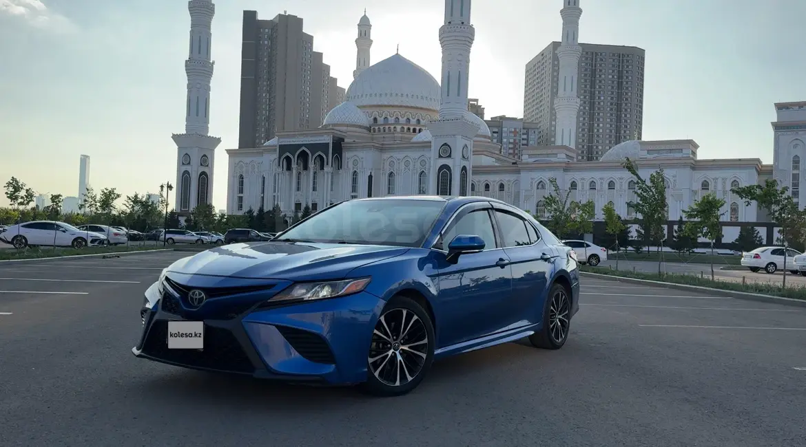 Toyota Camry, 2019