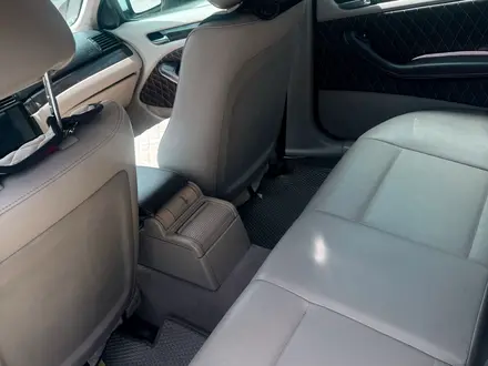 BMW 330 2003 года за 2 500 000 тг. в Алматы – фото 6