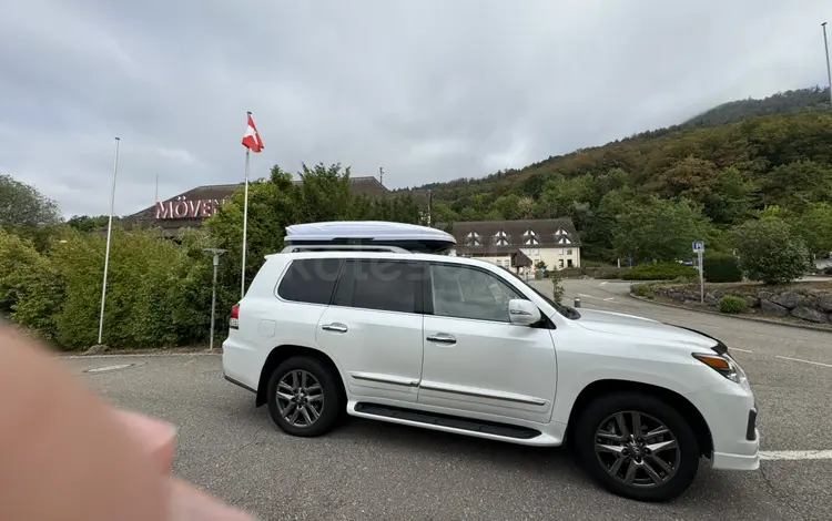 Lexus LX 570 2015 года за 28 000 000 тг. в Атырау
