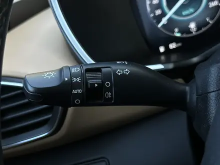 Hyundai Santa Fe 2023 года за 15 850 000 тг. в Актобе – фото 25