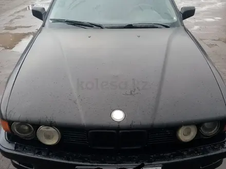 BMW 735 1990 года за 1 300 000 тг. в Экибастуз