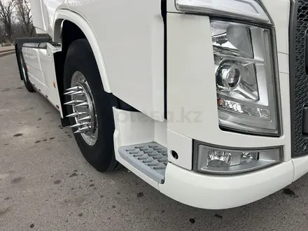 Volvo  FH 2017 года за 35 500 000 тг. в Тараз – фото 4