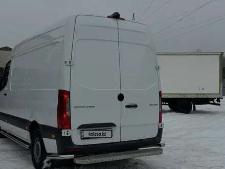 Mercedes-Benz Sprinter 2019 года за 18 800 000 тг. в Алматы – фото 7