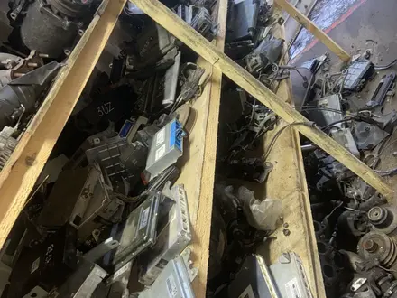 Эбу компьютер двигателя за 40 000 тг. в Алматы – фото 2