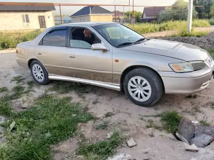 Toyota Camry 2001 года за 2 200 000 тг. в Алматы – фото 3