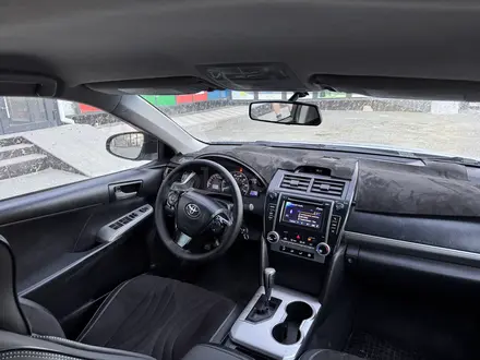 Toyota Camry 2014 года за 8 000 000 тг. в Алматы – фото 12