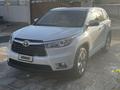 Toyota Highlander 2015 года за 12 800 000 тг. в Жанаозен