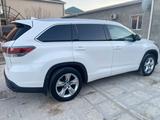 Toyota Highlander 2015 года за 11 600 000 тг. в Жанаозен – фото 5