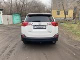 Toyota RAV4 2014 года за 9 250 000 тг. в Караганда – фото 2