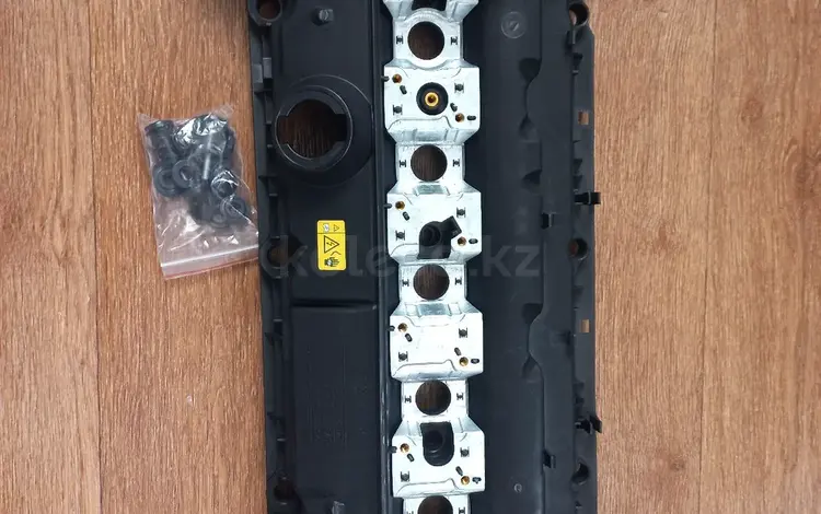 Клапаная крышка на BMW двигатель M52 M54 за 35 000 тг. в Алматы