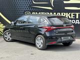 Hyundai i20 2021 года за 8 790 000 тг. в Тараз – фото 4