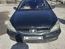 Peugeot 607, 2000