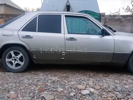 Mercedes-Benz E 260 1988 года за 1 000 000 тг. в Тараз – фото 4