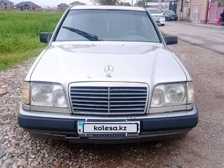 Mercedes-Benz E 260 1988 года за 1 000 000 тг. в Тараз – фото 3