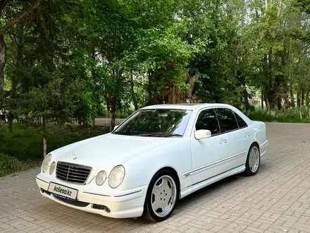 Mercedes-Benz E 55 AMG 2000 года за 7 300 000 тг. в Алматы – фото 17