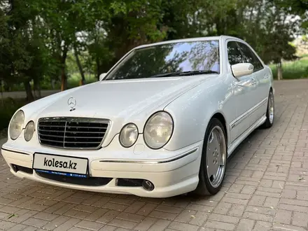 Mercedes-Benz E 55 AMG 2000 года за 7 300 000 тг. в Алматы – фото 5