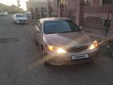 Toyota Camry 2002 годаfor3 600 000 тг. в Атырау