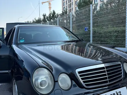 Mercedes-Benz E 280 2001 года за 3 700 000 тг. в Шымкент – фото 3