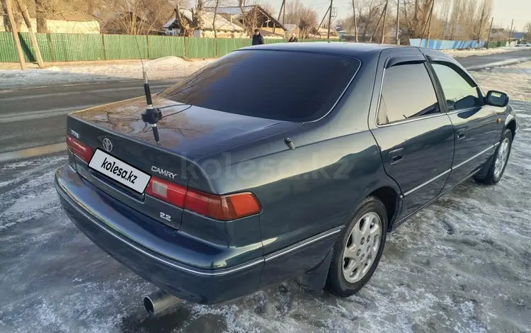 Toyota Camry 1997 годаүшін3 700 000 тг. в Урджар