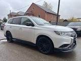 Mitsubishi Outlander 2022 годаүшін11 500 000 тг. в Кокшетау – фото 2