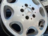 Диски на Mercedes-Benz w 124 за 50 000 тг. в Алматы – фото 3