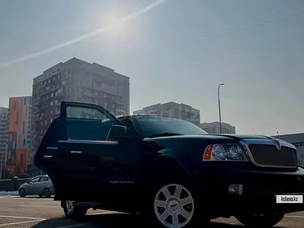 Lincoln Navigator 2004 года за 8 500 000 тг. в Алматы – фото 11