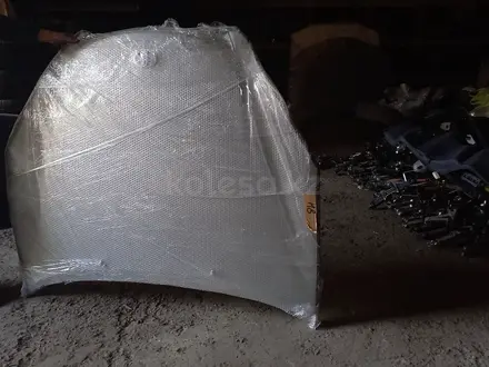 Капот Lexus ES 300 серебро за 75 000 тг. в Алматы – фото 2