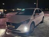 Hyundai Accent 2021 годаfor7 500 000 тг. в Актобе