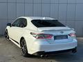 Toyota Camry 2020 года за 13 590 000 тг. в Шымкент – фото 3