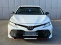 Toyota Camry 2020 года за 13 590 000 тг. в Шымкент – фото 2