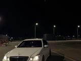 Mercedes-Benz E 200 2011 годаүшін6 500 000 тг. в Астана – фото 3