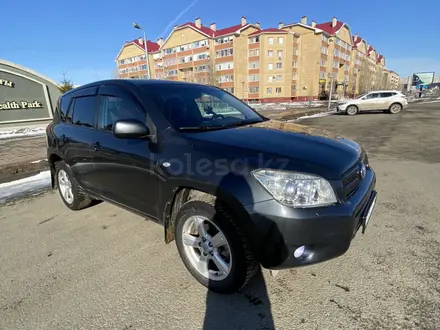 Toyota RAV4 2006 года за 7 100 000 тг. в Актобе – фото 3