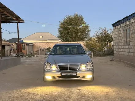 Mercedes-Benz E 320 2000 года за 6 000 000 тг. в Жанаозен – фото 19