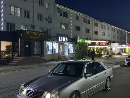 Mercedes-Benz E 320 2000 года за 6 000 000 тг. в Жанаозен – фото 44