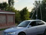 Toyota Camry 1998 годаүшін2 700 000 тг. в Тараз