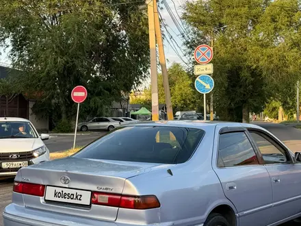 Toyota Camry 1998 года за 2 700 000 тг. в Тараз – фото 3