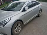 Hyundai Sonata 2015 года за 4 500 000 тг. в Астана – фото 2