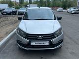 ВАЗ (Lada) Granta 2190 2019 годаүшін2 800 000 тг. в Семей