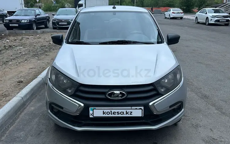 ВАЗ (Lada) Granta 2190 2019 годаүшін2 800 000 тг. в Семей