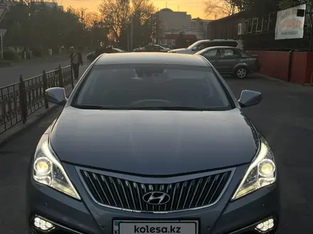 Hyundai Grandeur 2014 года за 9 700 000 тг. в Шымкент – фото 4