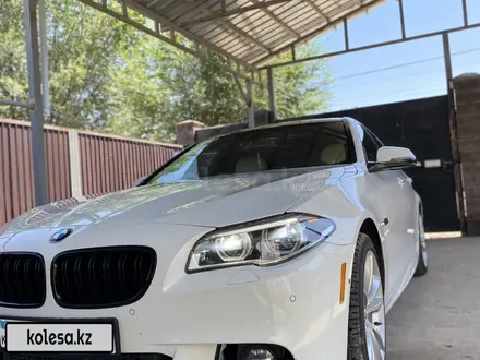 BMW 550 2013 года за 12 500 000 тг. в Алматы – фото 4