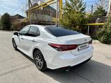 Toyota Camry 2023 года за 16 500 000 тг. в Алматы – фото 3