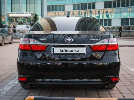 Toyota Camry 2015 года за 14 300 000 тг. в Астана – фото 5