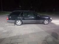 Mercedes-Benz E 280 1994 года за 1 650 000 тг. в Алматы