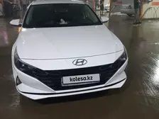 Hyundai Elantra, 2021