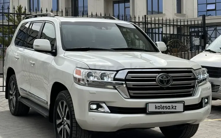 Toyota Land Cruiser 2018 года за 38 000 000 тг. в Алматы