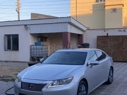 Lexus ES 300h 2013 года за 7 000 000 тг. в Актау – фото 5