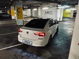 Volkswagen Polo 2021 года за 9 200 000 тг. в Алматы