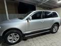Volkswagen Touareg 2006 года за 4 800 000 тг. в Алматы – фото 3